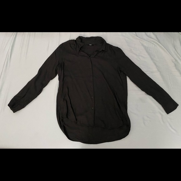 Uniqlo S rayon olive long sleeve button down top - Picture 5 of 6
